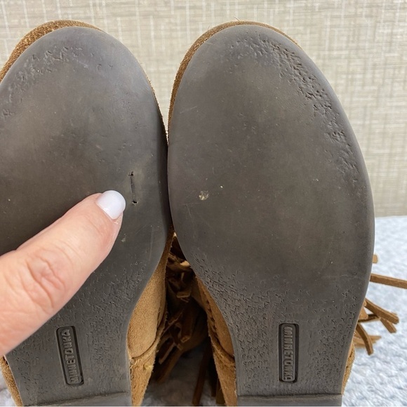 Vintage Minnetonka Women's Suede 3-Layer Fringe Moccasin Coachella Boots Sz 7 - Picture 11 of 15